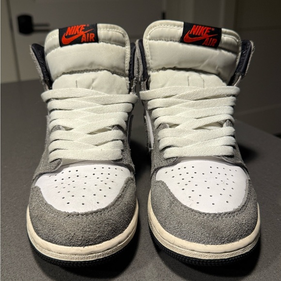 AIR JORDAN 1 RETRO HIGH OG GS
"WASHED BLACK" 4Y - Picture 4 of 8